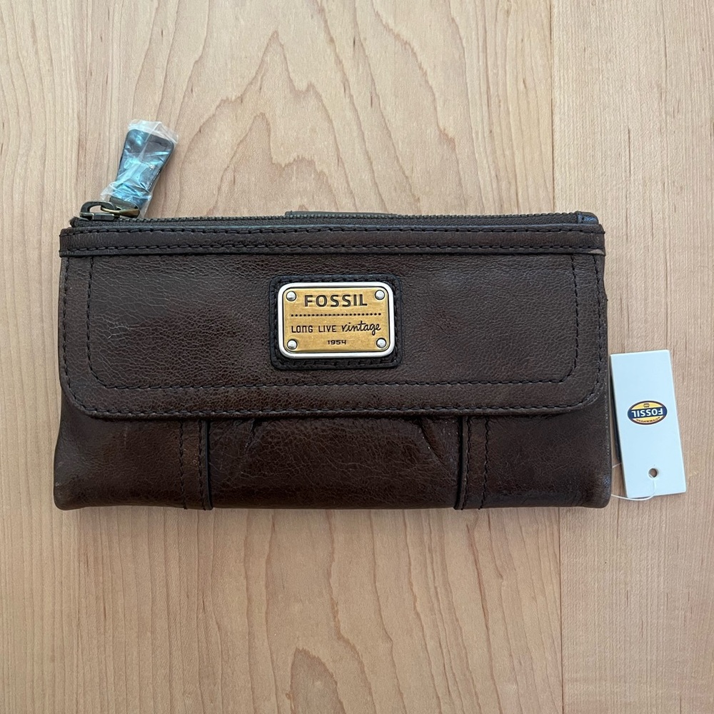 [Fossil] NWT ‘Emory’ Clutch Wallet in Espresso